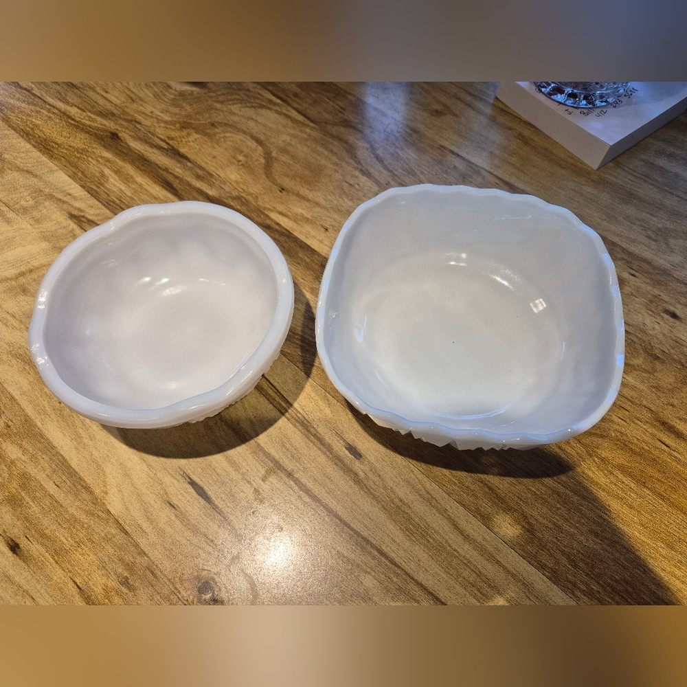 Vintage Milk Glass Hazel Atlas Mckee Kemple Bowls Set Of 2
